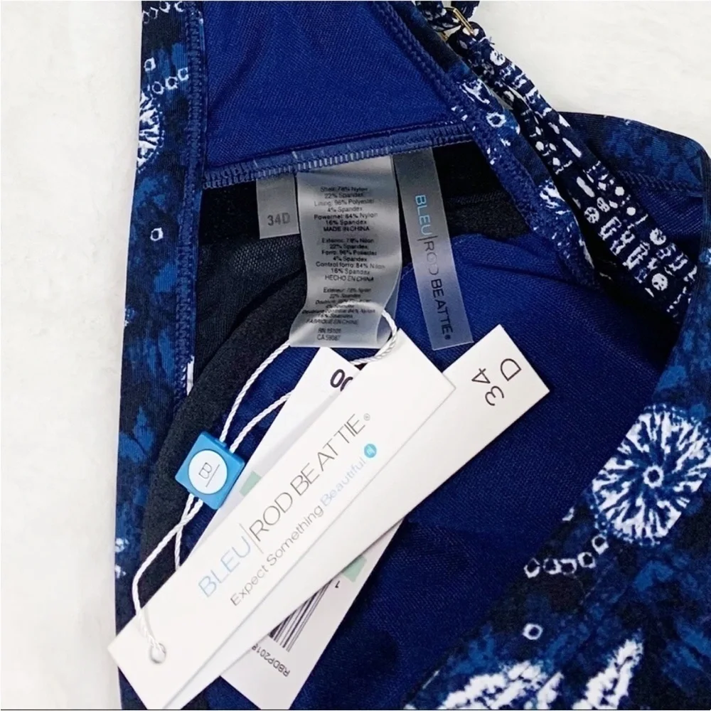 NWT Bleu Rod Beattie Take A Dip Printed Adjustable V-Neck Bikini Top